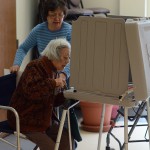 King Shun Moy, 91, votes at a polling station in the 25th Ward. (Jin Wu/Medill)