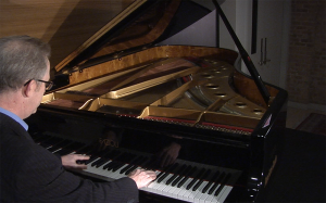Thomas Zoells plays Chopin