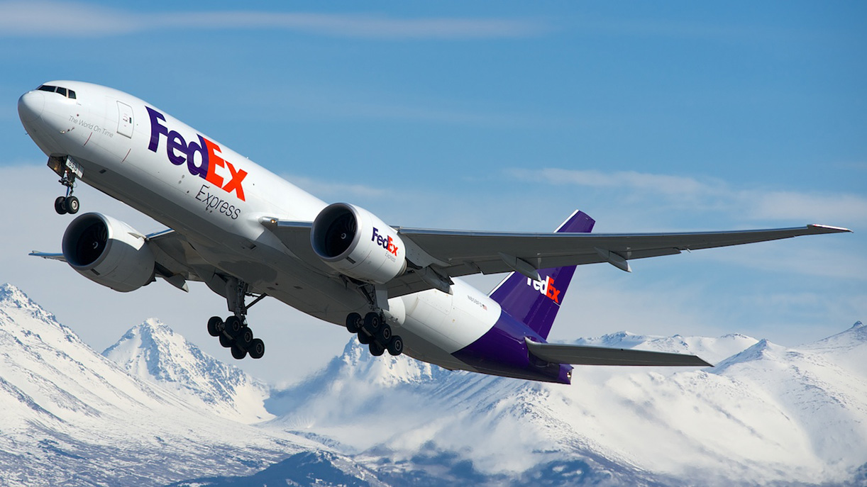 FedEx s Holiday quarter Operating Profits Top Forecasts Medill 