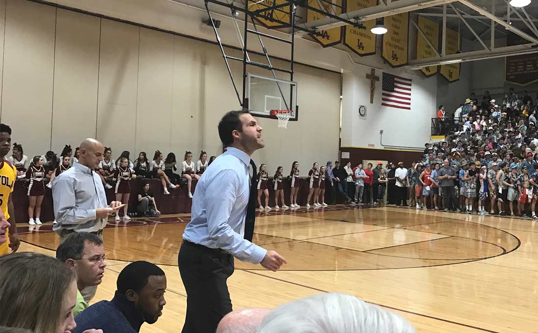 Loyola Academy assistant juggles work, school and basketball - Medill  Reports Chicago