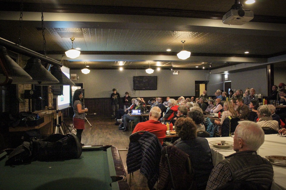 Over 75 people gather at Firehouse Grill in Evanston for Northwestern’s Science Cafe, a monthly forum for scientific issues. (Selah Holland/MEDILL)